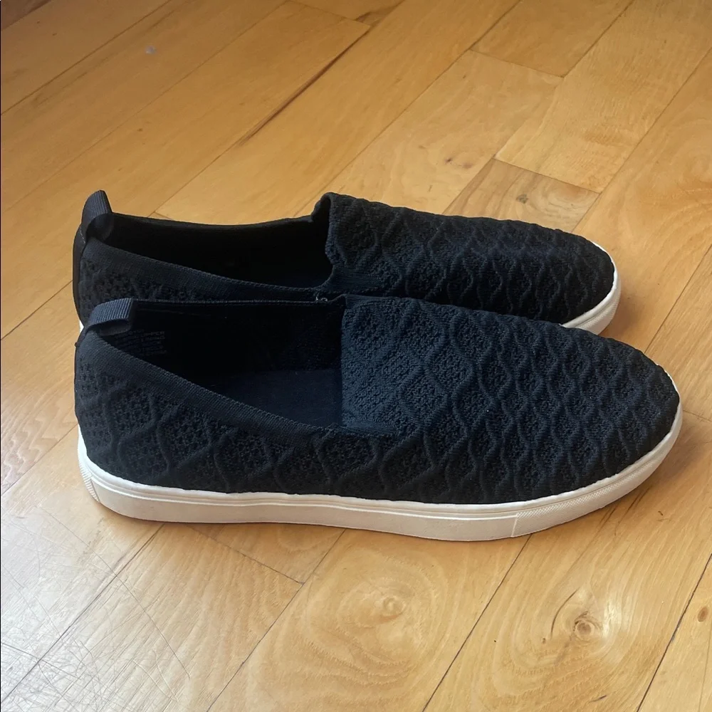 Torrid Black Textured Slip-On Shoes - Picture 2 of 4